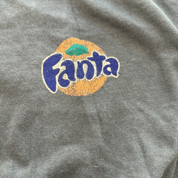 Excellent Condition. Offline by Aerie. Size Small. Crop Fanta Top - Picture 2 of 3